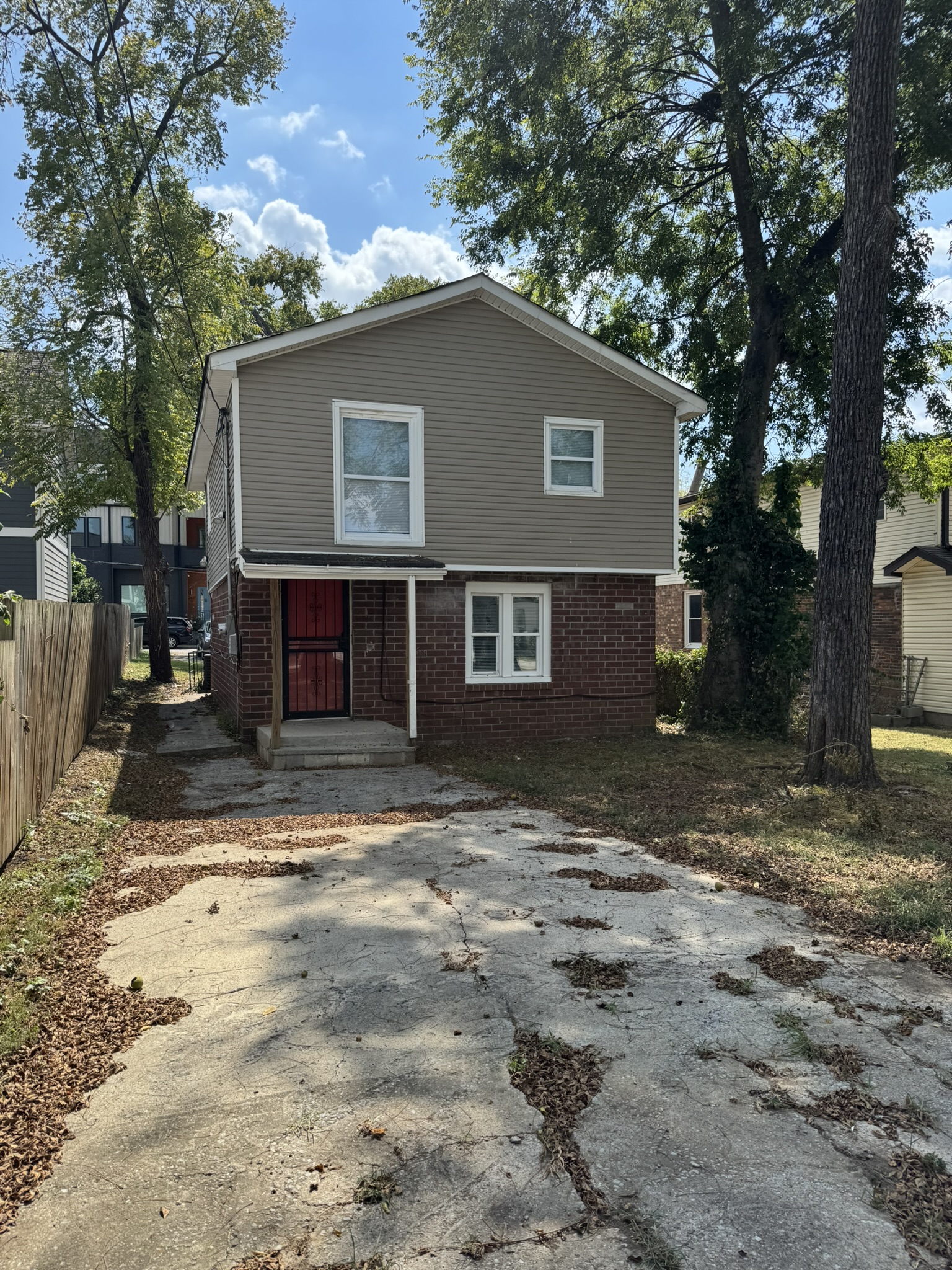 2406 Hyde Street - 1
